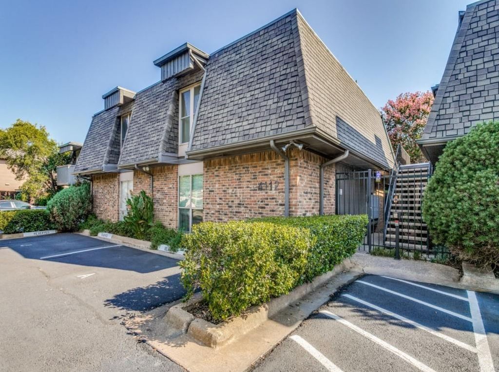4112 Bowser Avenue 203, Dallas, TX 75219