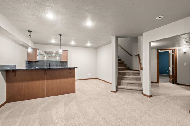 17709 E Daystar Rd, Greenacres, WA 99016