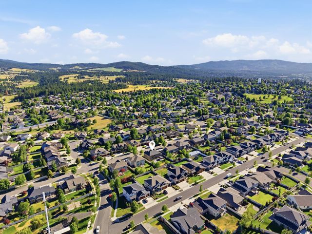 17709 E Daystar Rd, Greenacres, WA 99016