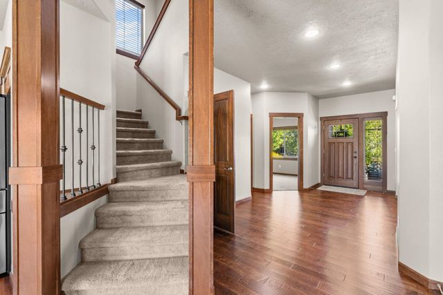 17709 E Daystar Rd, Greenacres, WA 99016
