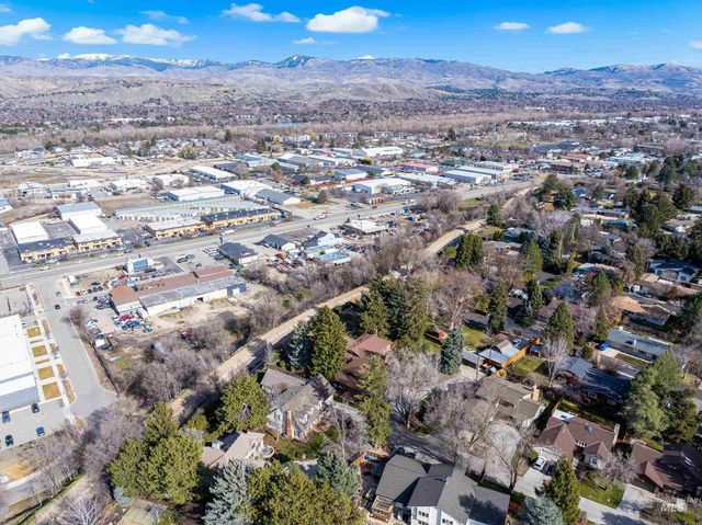 4225 N Cole Lane, Boise, ID 83704