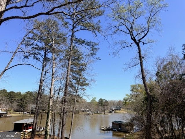 120 Possum Point Circle, Eatonton, GA 31024