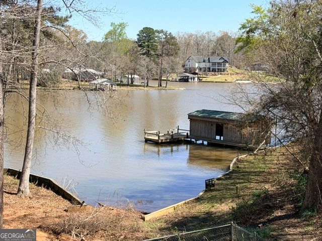 120 Possum Point Circle, Eatonton, GA 31024