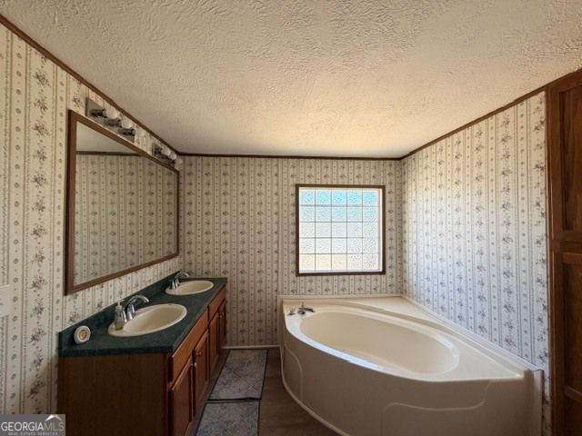 120 Possum Point Circle, Eatonton, GA 31024