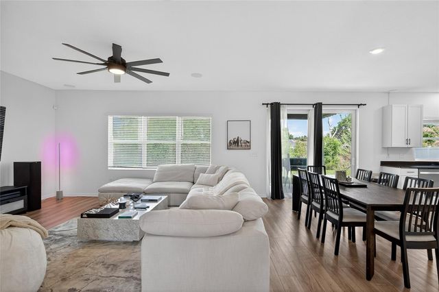 3996 REFLECTION DOCK DRIVE, Seffner, FL 33584