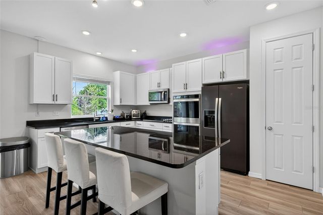 3996 REFLECTION DOCK DRIVE, Seffner, FL 33584