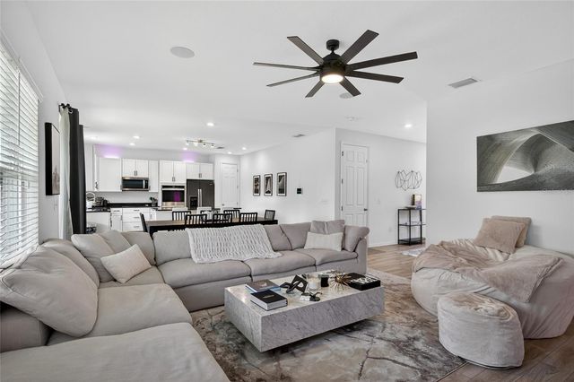 3996 REFLECTION DOCK DRIVE, Seffner, FL 33584