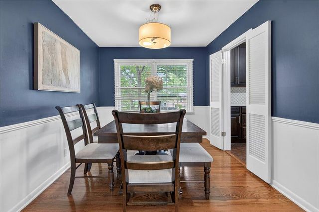 9802 Eby Street, Overland Park, KS 66212