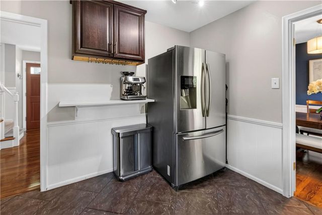 9802 Eby Street, Overland Park, KS 66212