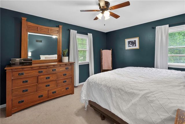 9802 Eby Street, Overland Park, KS 66212