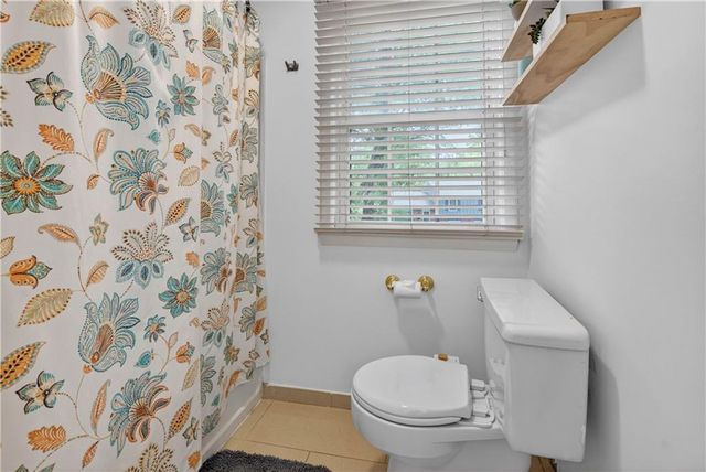9802 Eby Street, Overland Park, KS 66212