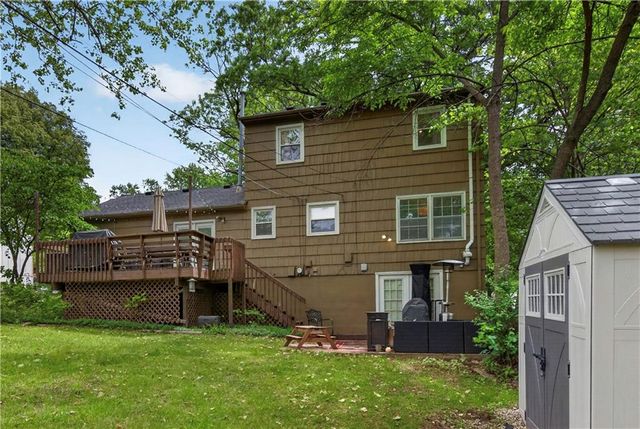 9802 Eby Street, Overland Park, KS 66212
