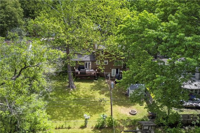 9802 Eby Street, Overland Park, KS 66212