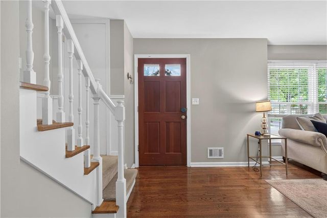 9802 Eby Street, Overland Park, KS 66212