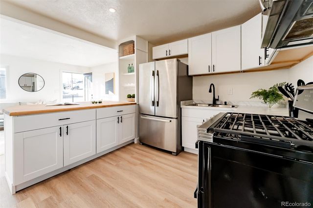 1300 S Quivas Street, Denver, CO 80223