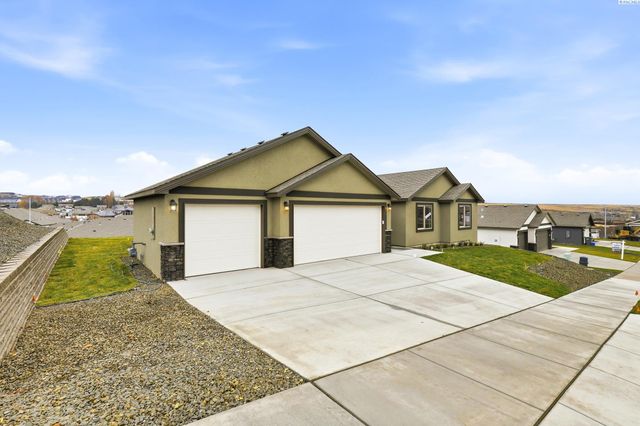 6593 W 29th Ct, Kennewick, WA 99338