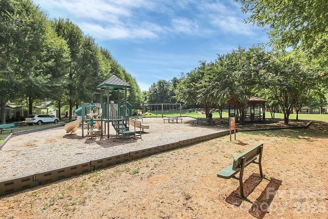 12547 Walden Lea Drive, Huntersville, NC 28078