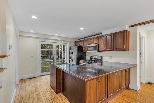 37 Water Street 37, Concord, MA 01742
