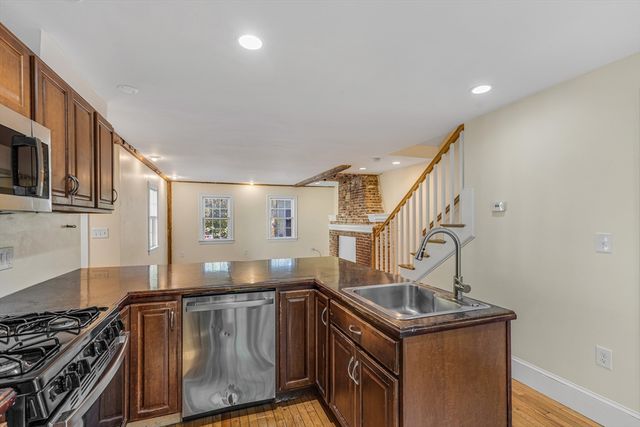 37 Water Street 37, Concord, MA 01742