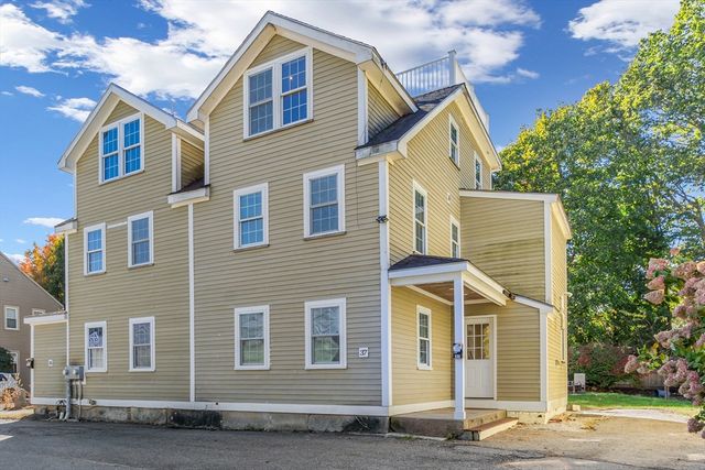 37 Water Street 37, Concord, MA 01742