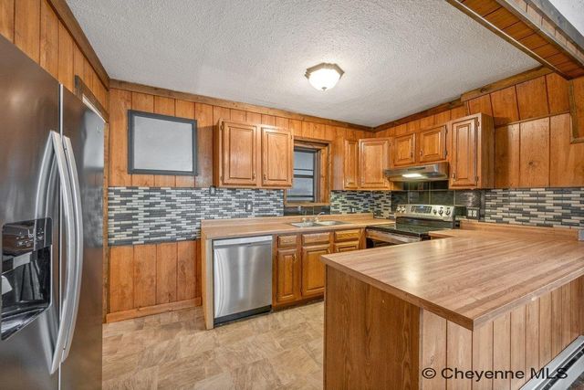 1200 W PERSHING BLVD, Cheyenne, WY 82001