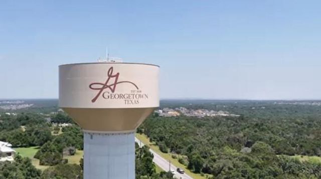 2332 Tobiano TRCE, Georgetown, TX 78633