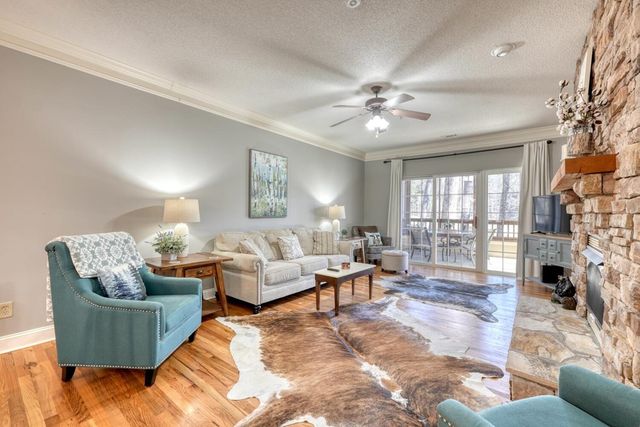 112 Glen Eagle Ct D202, Clayton, GA 30525