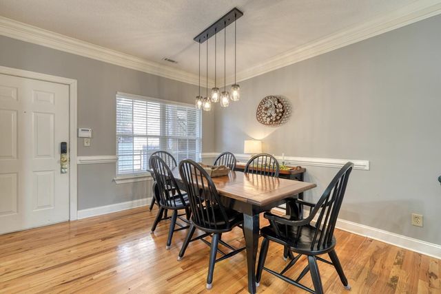 112 Glen Eagle Ct D202, Clayton, GA 30525
