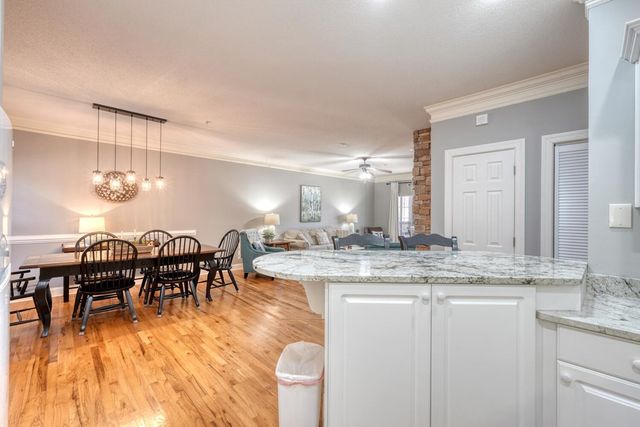 112 Glen Eagle Ct D202, Clayton, GA 30525