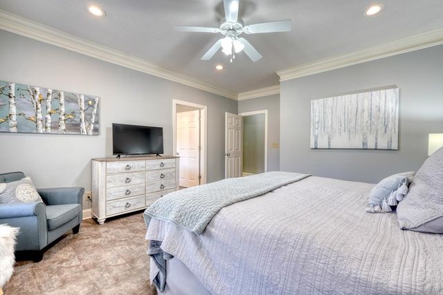 112 Glen Eagle Ct D202, Clayton, GA 30525