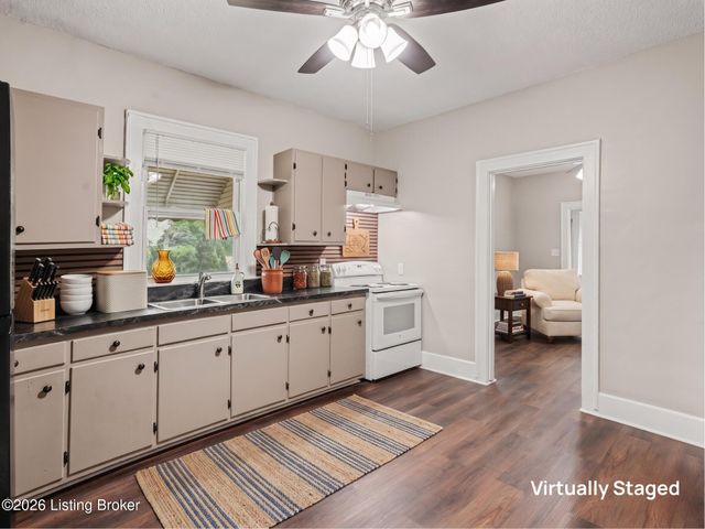 900 W Ashland Ave, Louisville, KY 40215