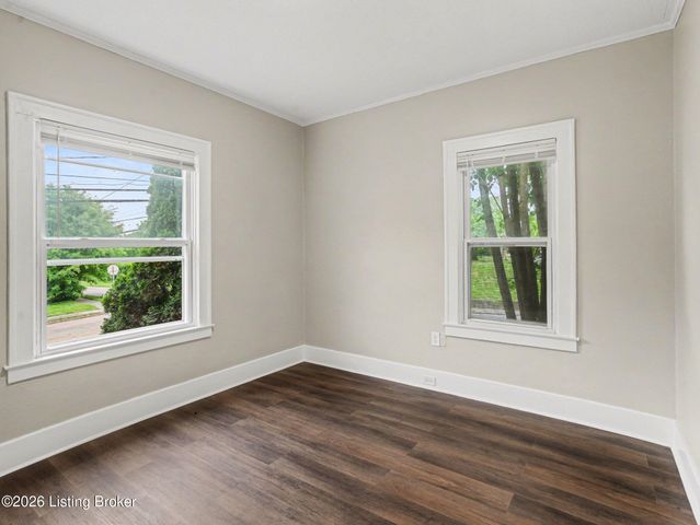 900 W Ashland Ave, Louisville, KY 40215