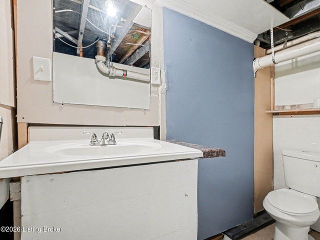 900 W Ashland Ave, Louisville, KY 40215