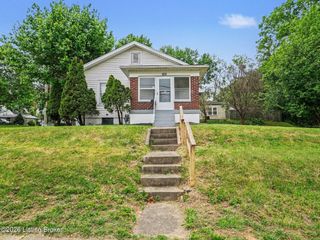 900 W Ashland Ave, Louisville, KY 40215
