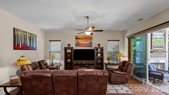 442 Granite Lake Court, Denver, NC 28037
