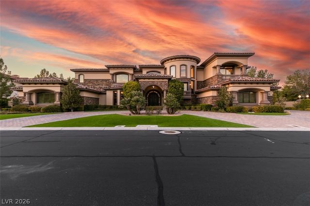 11 Quintessa Circle, Las Vegas, NV 89141