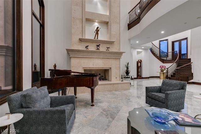 11 Quintessa Circle, Las Vegas, NV 89141