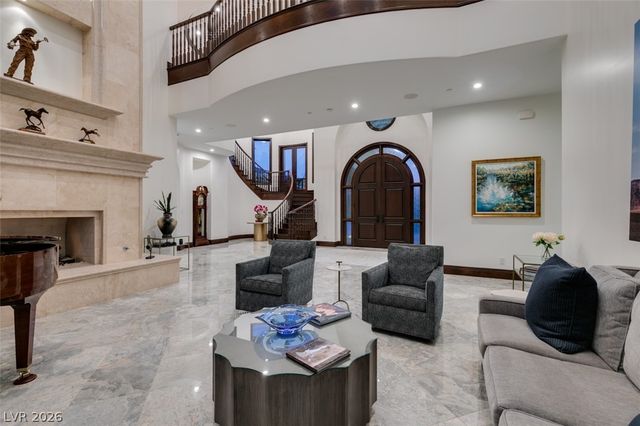 11 Quintessa Circle, Las Vegas, NV 89141