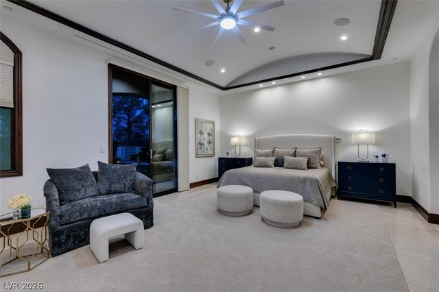 11 Quintessa Circle, Las Vegas, NV 89141