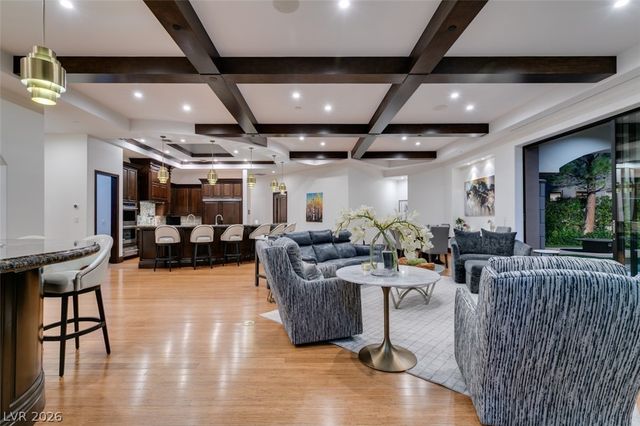 11 Quintessa Circle, Las Vegas, NV 89141