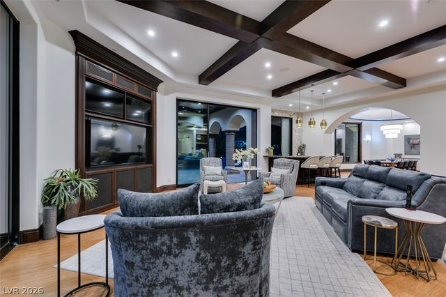 11 Quintessa Circle, Las Vegas, NV 89141