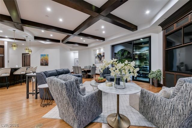 11 Quintessa Circle, Las Vegas, NV 89141