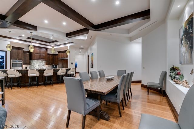 11 Quintessa Circle, Las Vegas, NV 89141