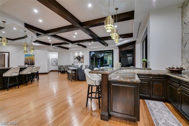 11 Quintessa Circle, Las Vegas, NV 89141