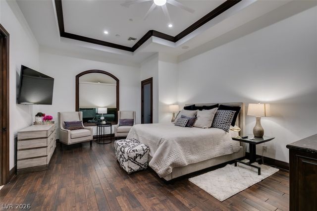 11 Quintessa Circle, Las Vegas, NV 89141