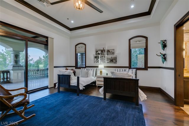 11 Quintessa Circle, Las Vegas, NV 89141