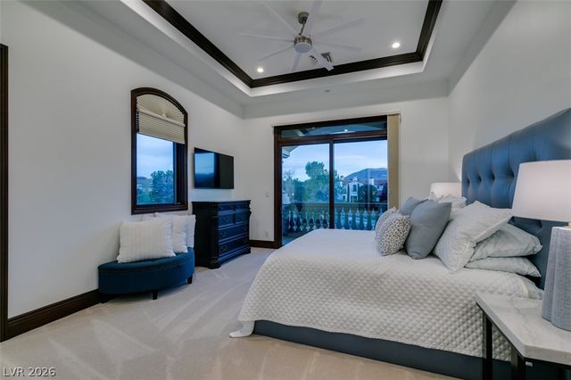 11 Quintessa Circle, Las Vegas, NV 89141