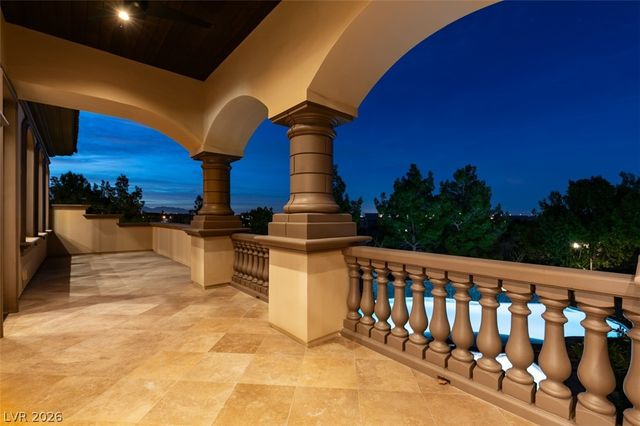 11 Quintessa Circle, Las Vegas, NV 89141