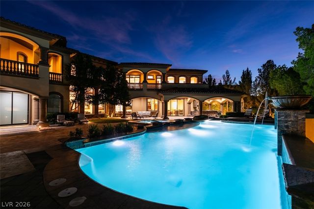 11 Quintessa Circle, Las Vegas, NV 89141