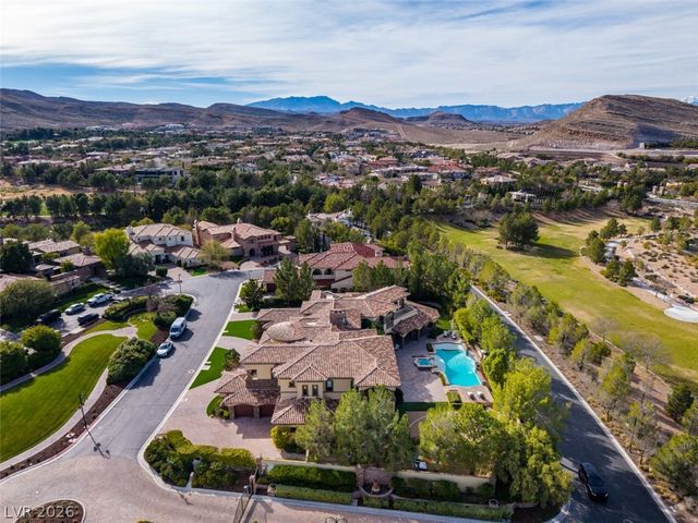 11 Quintessa Circle, Las Vegas, NV 89141